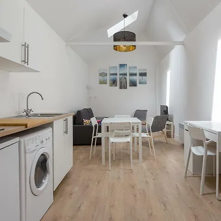 ❁ Modern And Bright Studio For 4 People ❁ Appartement