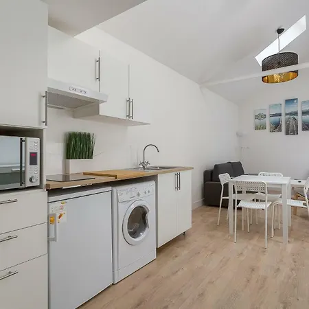 ❁ Modern And Bright Studio For 4 People ❁ *